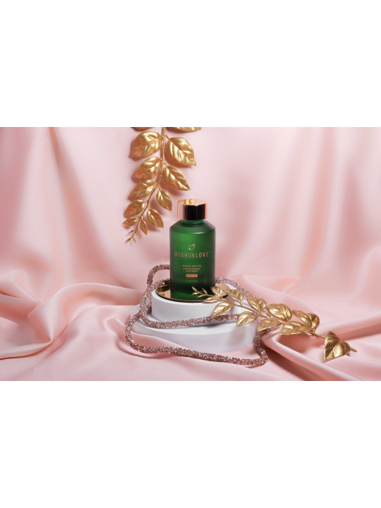 Huile de bain sensuelle avec 300 mg de CBD - 100 ml