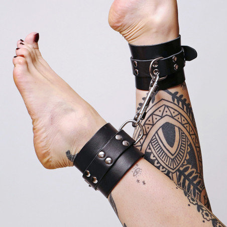 Chevillères en cuir épais Noir