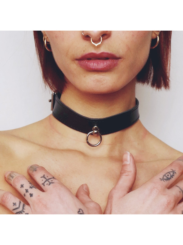 Collier fin anneau Noir